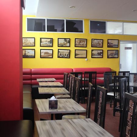Reddoorz Plus Near Senen Jakarta Exterior photo