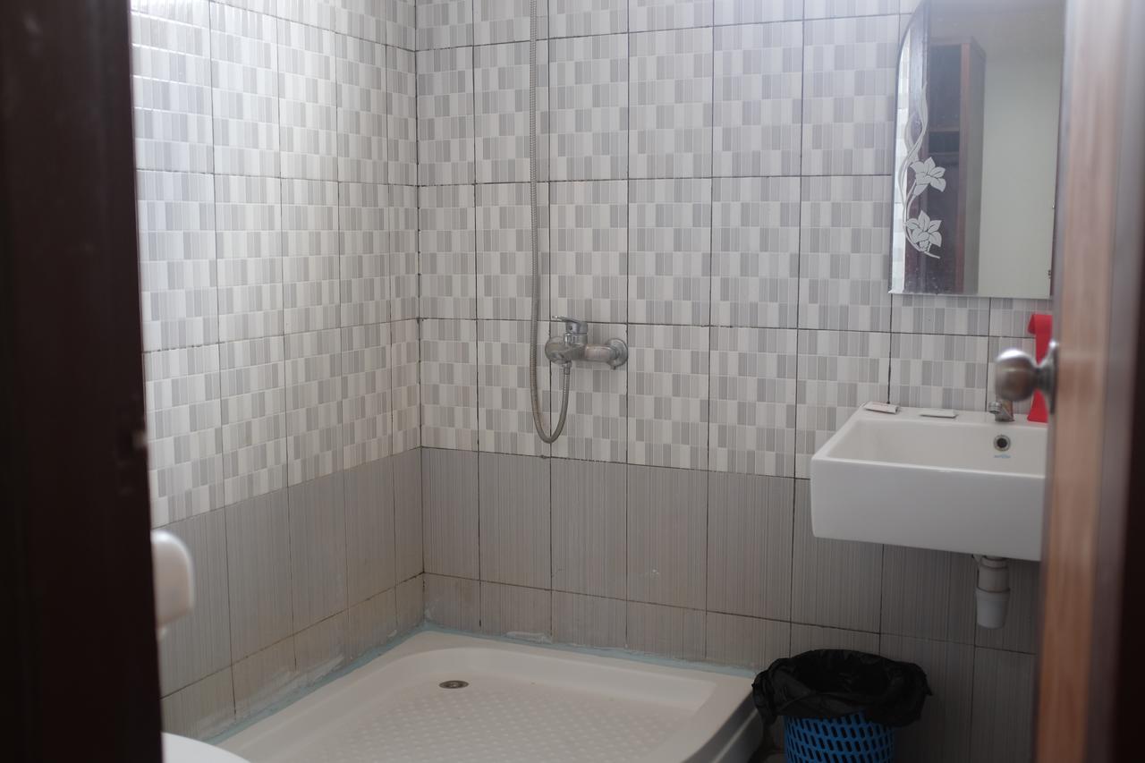 Reddoorz Plus Near Senen Jakarta Exterior photo