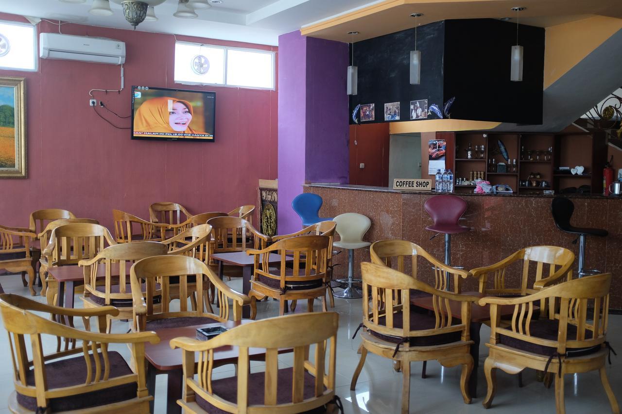 Reddoorz Plus Near Senen Jakarta Exterior photo