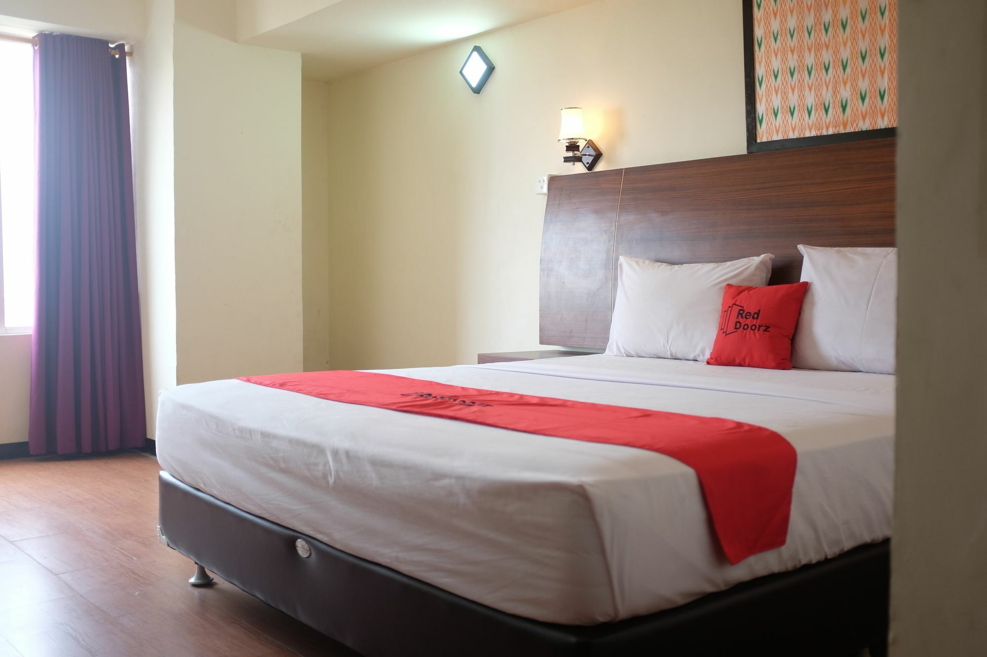 Reddoorz Plus Near Senen Jakarta Exterior photo